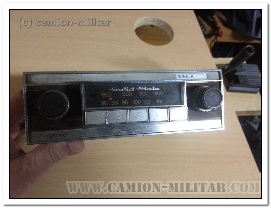 Radio Cassette de coche - No funciona - Camion vehiculos militares ropa  uniformes militar ejercito venta