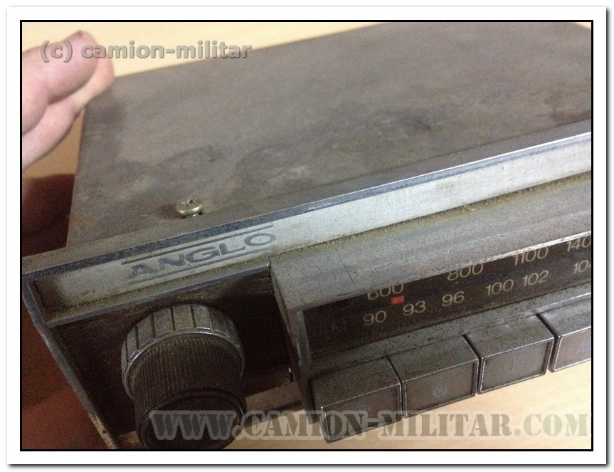 Radio Cassette de coche - No funciona - Camion vehiculos militares